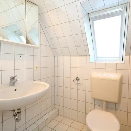 Seahaus 4 *